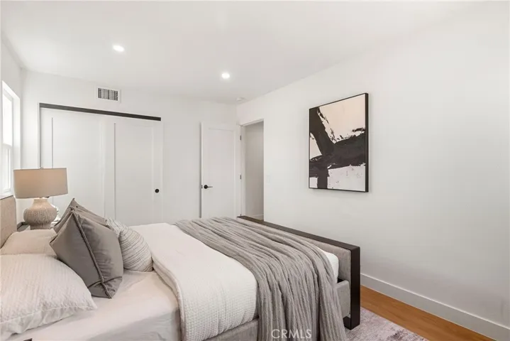 67 Pelican Court, Newport Beach, California 92660