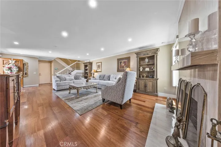 814 E Sandpoint Court, Carson, California 90746