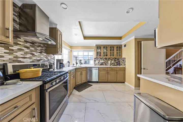 814 E Sandpoint Court, Carson, California 90746