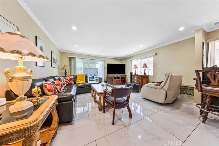 814 E Sandpoint Court, Carson, California 90746