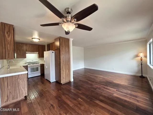 Kitchen/living area