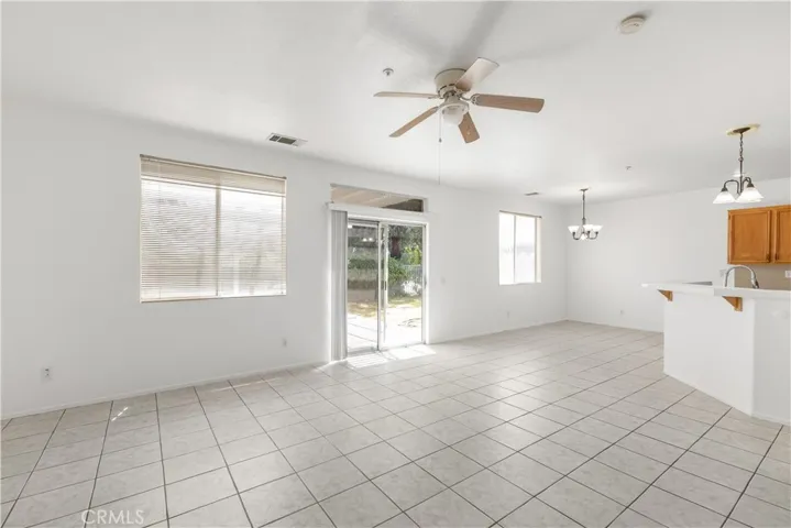 29151 Whitegate Lane, Highland, California 92346
