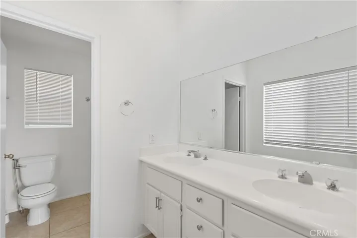 29151 Whitegate Lane, Highland, California 92346