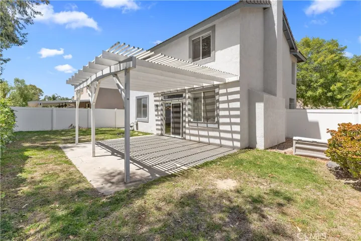 29151 Whitegate Lane, Highland, California 92346