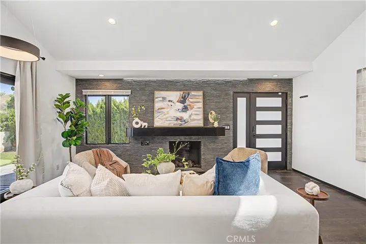 5877 Cape Horn, Agoura Hills, California 91301