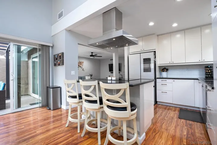 1465 Bridgeview, San Diego, California 92105