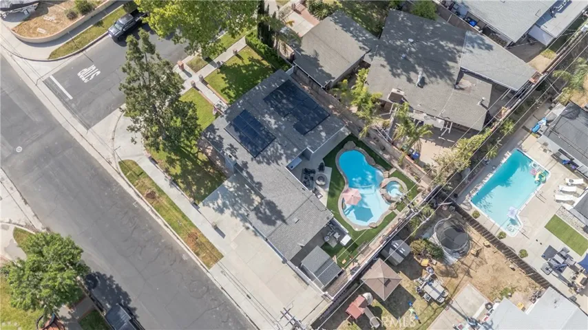 27573 Santa Clarita Road, Saugus, California 91350