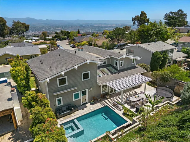 Newly built pool home located in Laguna's Top of the World