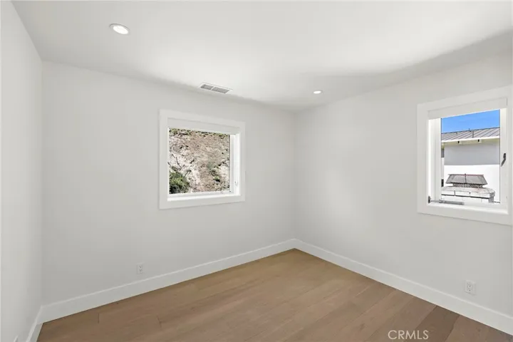 Upstairs Guest bedroom #3