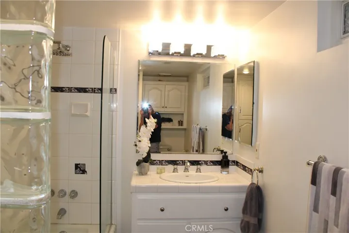 Guest Bathroom #1