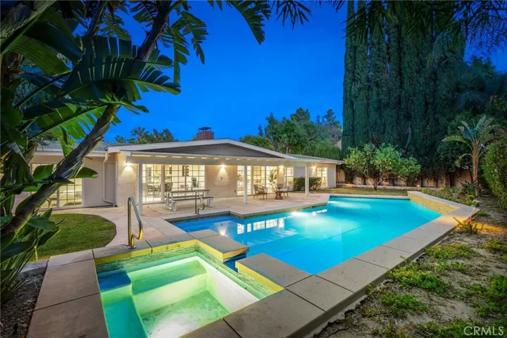 5901 Nita Avenue, Woodland Hills, California 91367