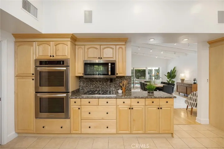 5901 Nita Avenue, Woodland Hills, California 91367