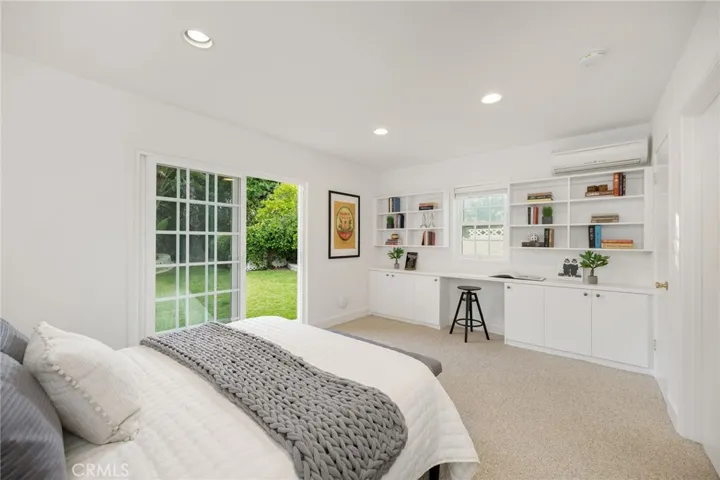 5901 Nita Avenue, Woodland Hills, California 91367