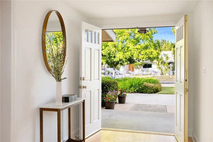 5901 Nita Avenue, Woodland Hills, California 91367
