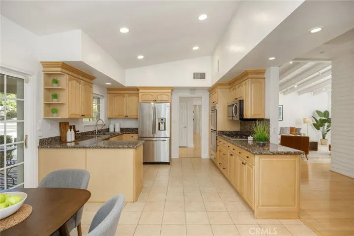 5901 Nita Avenue, Woodland Hills, California 91367