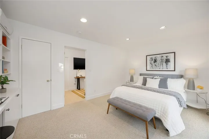 5901 Nita Avenue, Woodland Hills, California 91367