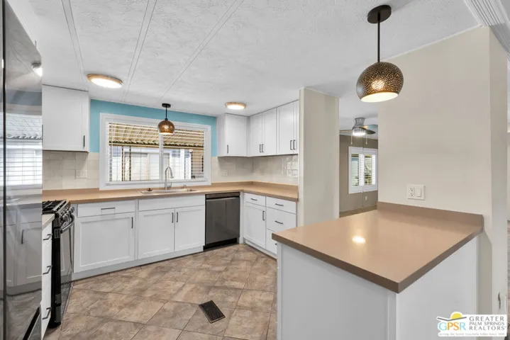 222 Settles Drive, Cathedral City, California 92234