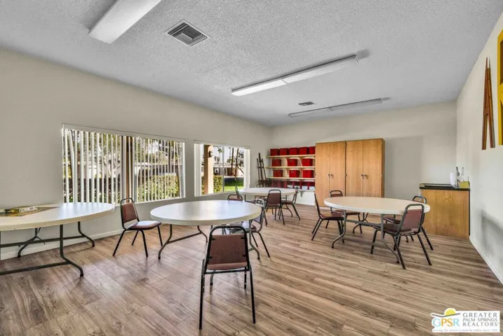 222 Settles Drive, Cathedral City, California 92234