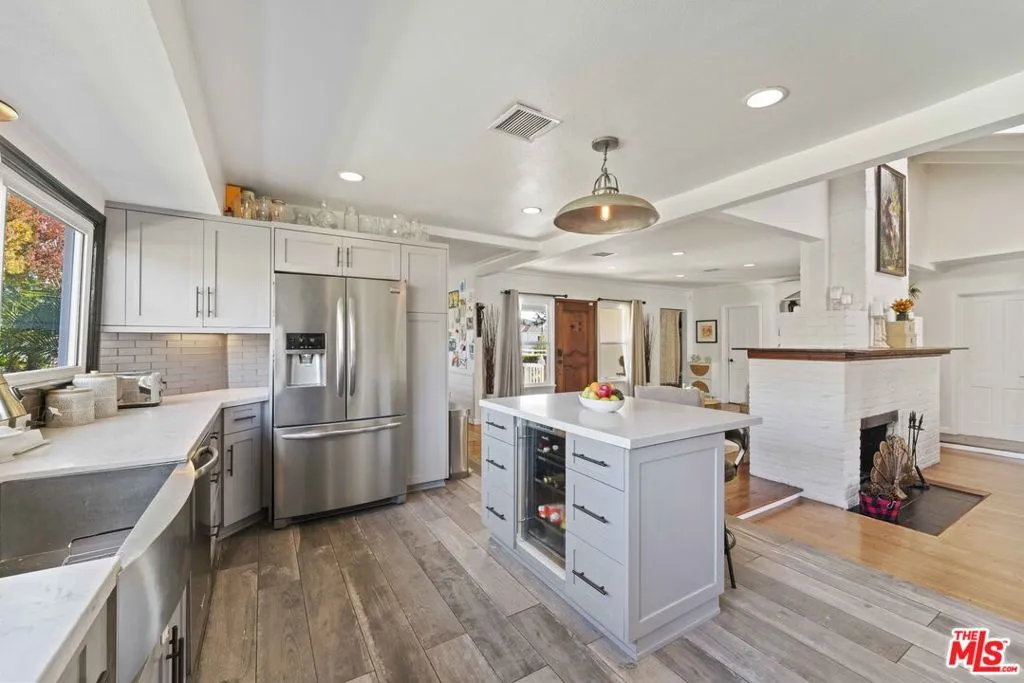 Open Kitchen