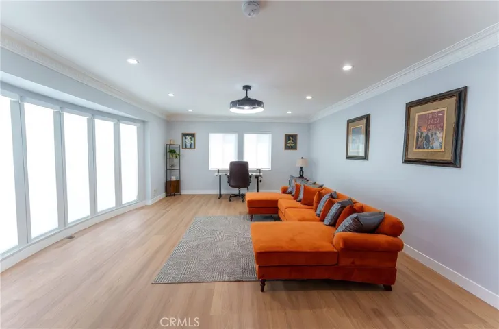 12329 Oxford, Hawthorne, California 90250 — photo 4