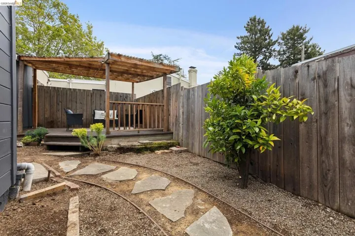4006 Laurel Ave, Oakland, California 94602