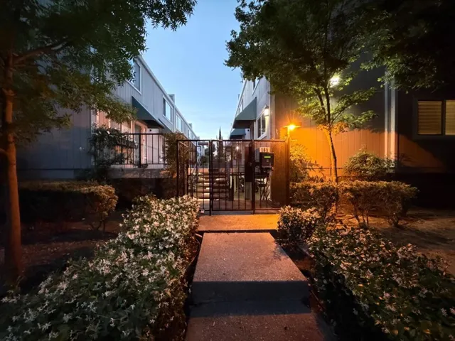 165 E Okeefe Street 11, Menlo Park, California 94025