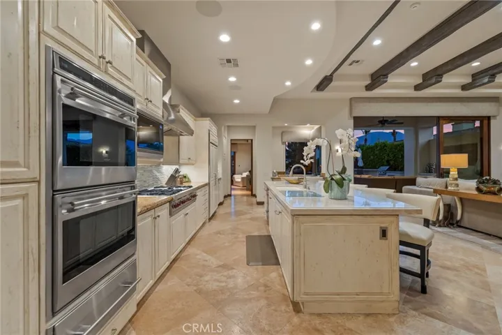 Chef's kitchen