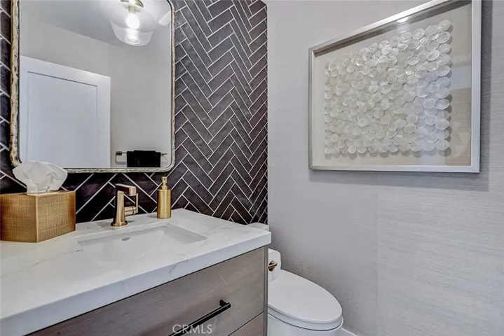 Powder room