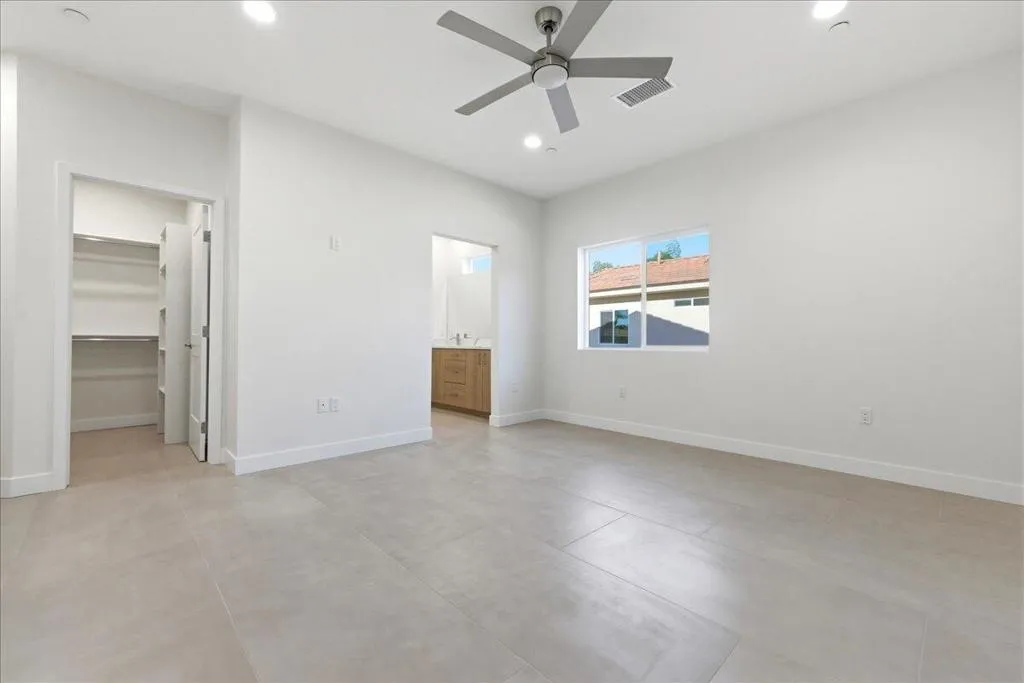 17-30125 Avenida Juarez - Primary Bedroo