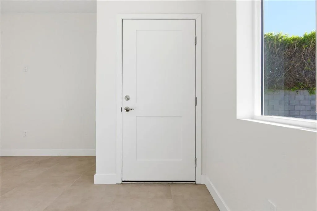 40-30127 Avenida Juarez - Front​​‌​​​​‌​​‌‌​​‌​​​‌‌​​​‌​​‌‌​​‌‌​​‌‌​​​​ Door