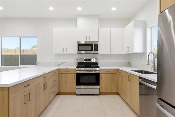 11-30125 Avenida Juarez - Kitchen
