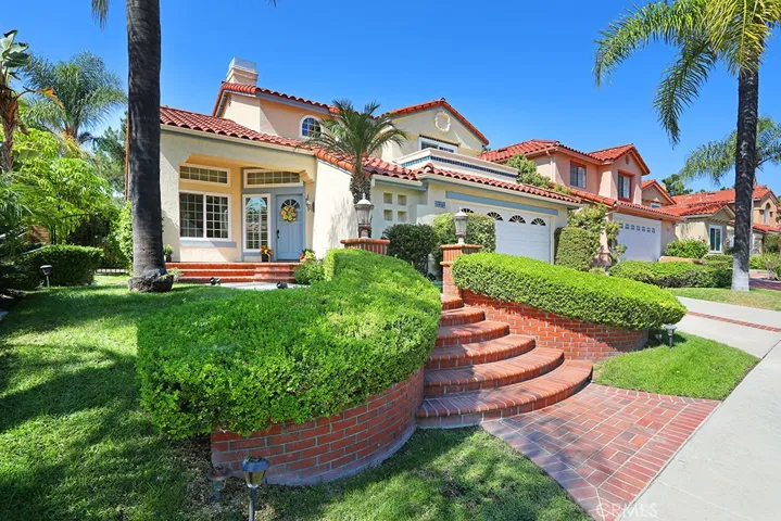 21171 Foxtail, Mission Viejo, California 92692
