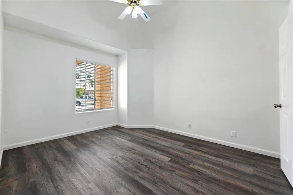 40-Bedroom 3