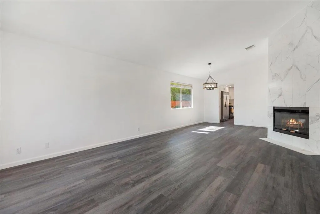 13-Living Room