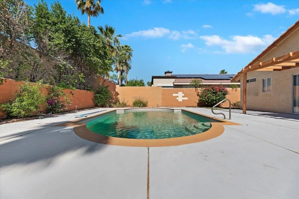 52-Pool