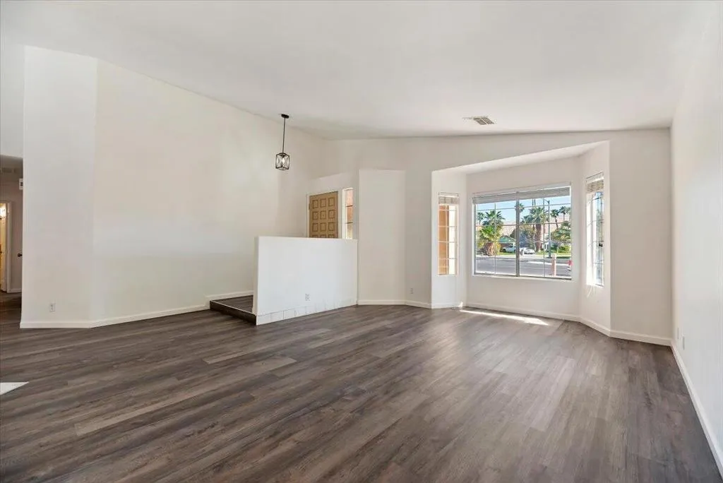 12-Living Room