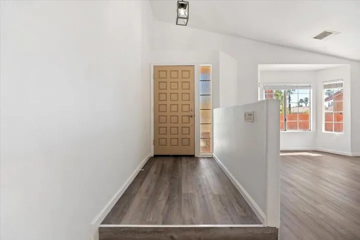 08-Foyer