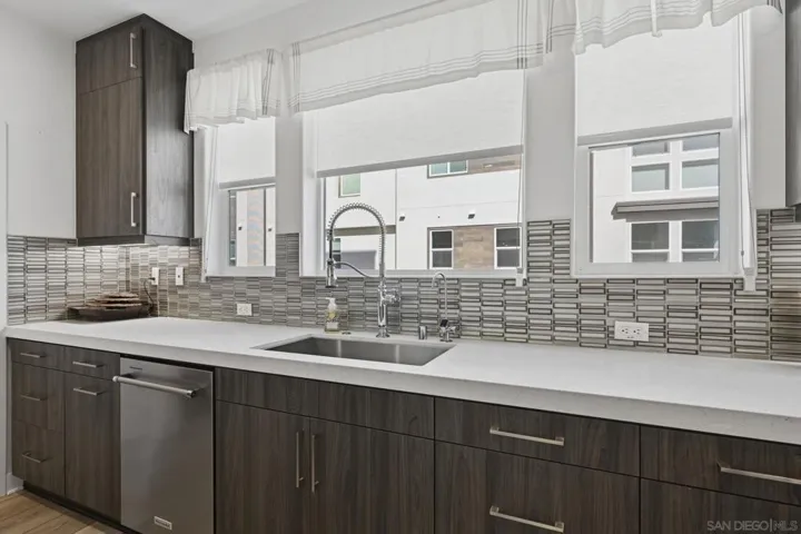 2806 Avella Cir, San Diego, California 92108