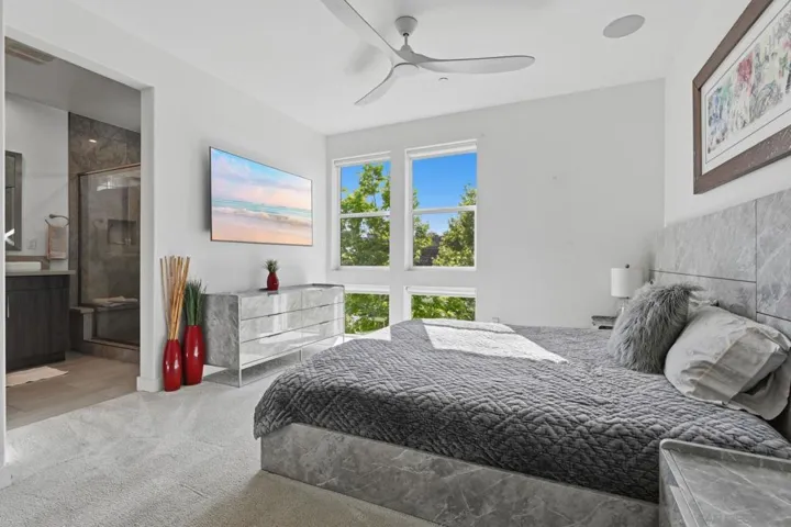 2806 Avella Cir, San Diego, California 92108