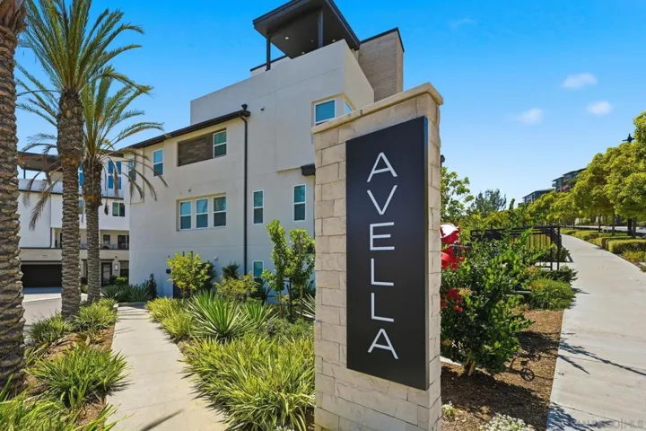 2806 Avella Cir, San Diego, California 92108