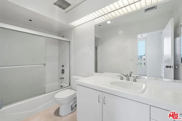 10430 Wilshire Boulevard 1701, Los Angeles, California 90024