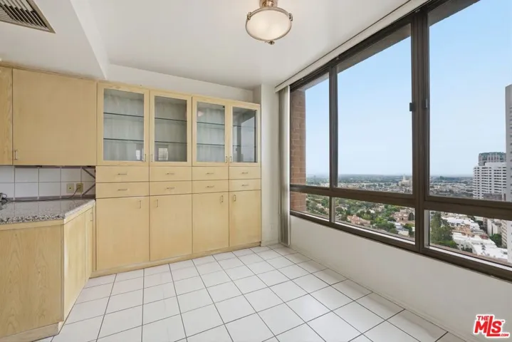 10430 Wilshire Boulevard 1701, Los Angeles, California 90024