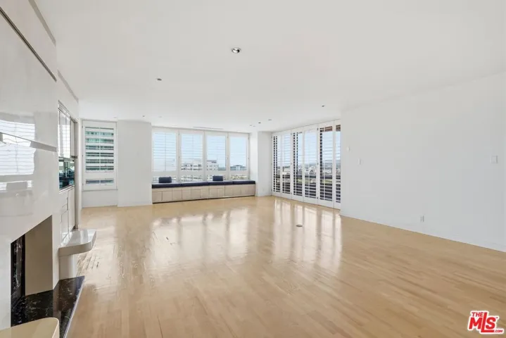 10430 Wilshire Boulevard 1701, Los Angeles, California 90024