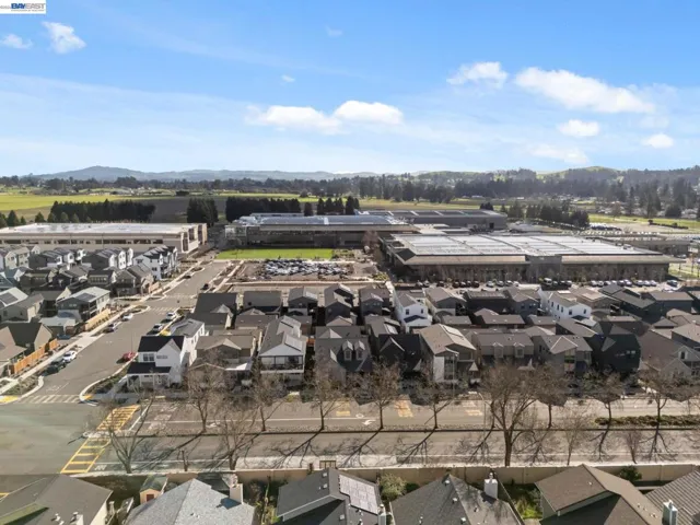 8949 Camino Colegio, Rohnert Park, California 94928