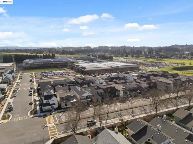 8949 Camino Colegio, Rohnert Park, California 94928