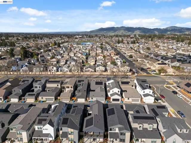 8949 Camino Colegio, Rohnert Park, California 94928