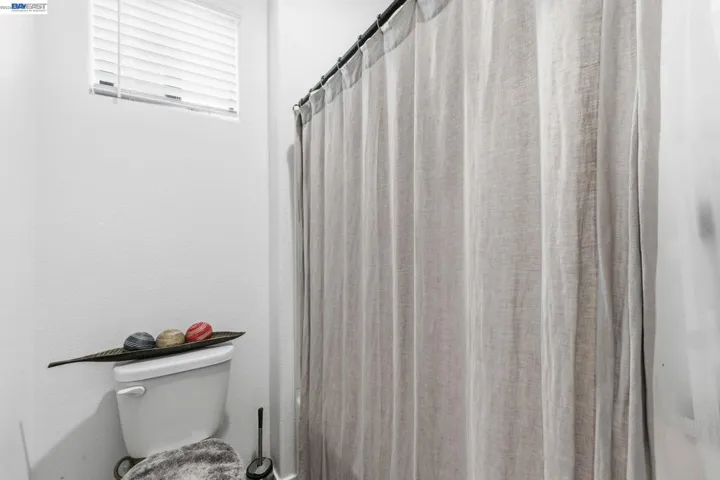 8949 Camino Colegio, Rohnert Park, California 94928