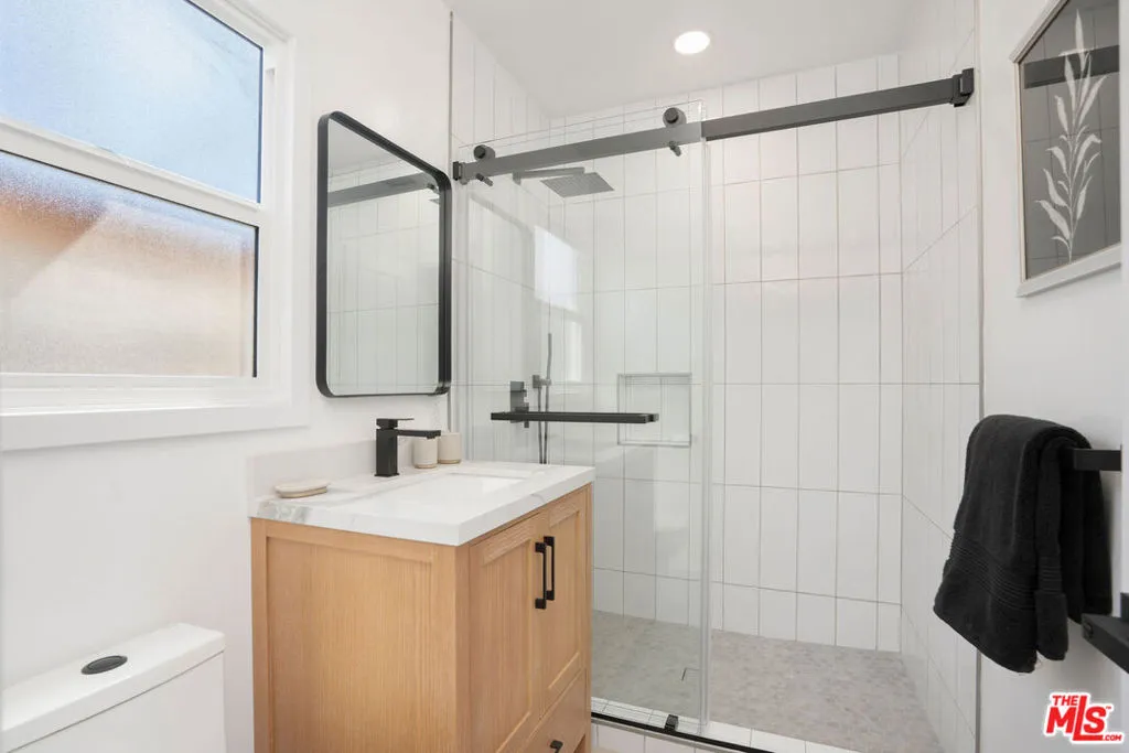 Bathroom - Back House