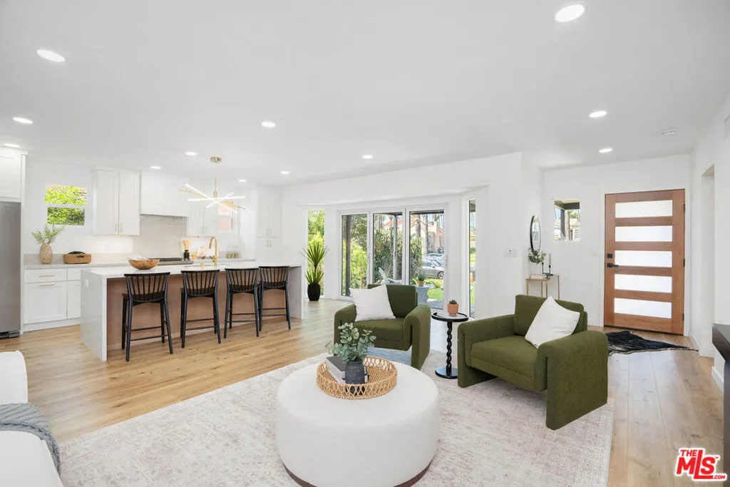 Living Room Toward Front Door