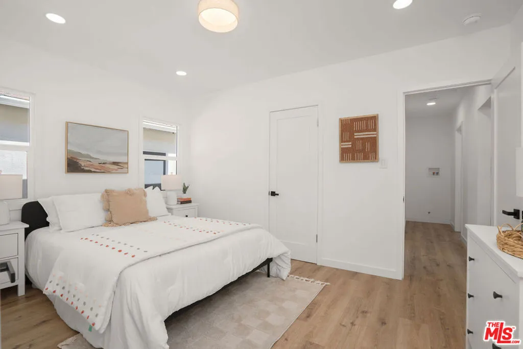 Bedroom #1 - Back House